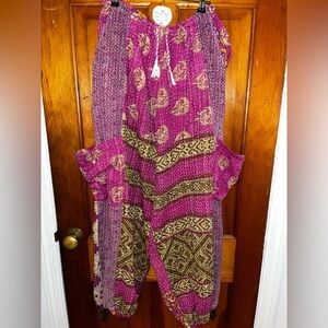 Kantha Bae Karma Cargo Pants